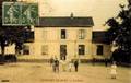 ETRECHY (Seine et Oise) - La cour de la gare.