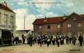 12 - BRAY-DUNES (Nord) - La gare de Ghyvelde et la fanfare - Editeur : Dewaele.