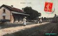 REYRIEUX (Ain) - La gare et le train.
