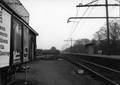 153179, Gezicht op het perron en de losweg van het N.S.-station Maarsbergen te Maarsbergen., Nederlandse Spoorwegen, fotograaf