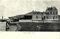 165179, Gezicht op het H.S.M.-station Enkhuizen te Enkhuizen.