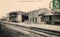 Voici une série de cartes postales anciennes de la commune de Saint-Victurnien (Haute-Vienne).

399 - SAINT-VICTURNIEN (Haute-Vienne) - Vue intérieure de la Gare.