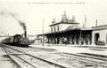 PITHIVIERS (Loiret) - L'Intérieur de la Gare - Les Quais - Editeur : J.L. à Orléans n°1551.