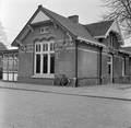 150692, Gezicht op de voor- en zijgevel van het N.S.-station Soestdijk te Soest., Nederlandse Spoorwegen, fotograaf