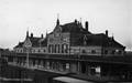 161581, Gezicht op het N.S.-station Geldermalsen te Geldermalsen, vanaf de voetbrug.