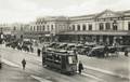 2488, Gezicht op het Stationsplein te Utrecht met de voorgevel van het Centraal Station.