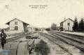 BUGEAT (Corrèze) - La gare, arrivée d 'un train.