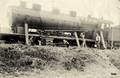 TOURS - La locomotive qui vient de dérailler.