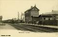 BERLAIMONT (Nord) - La gare et arrivée d'un train.