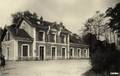 4332 - SAINT-AMOUR (Jura) - La cour de la gare - Editeur : Combier à Macon.